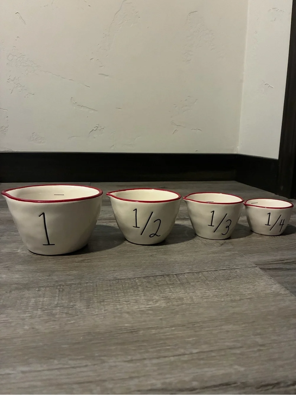 Rae Dunn frosty the snowman measuring cups